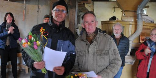 Nieuwe molenaars Jan van Vulpen en Bate Boschma welkom geheten bij de groep vrijwillige molenaars